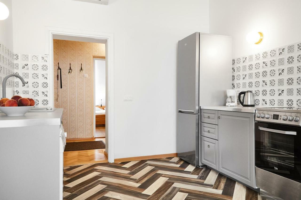 Top Location Apartments Topolowa Street Краков Экстерьер фото